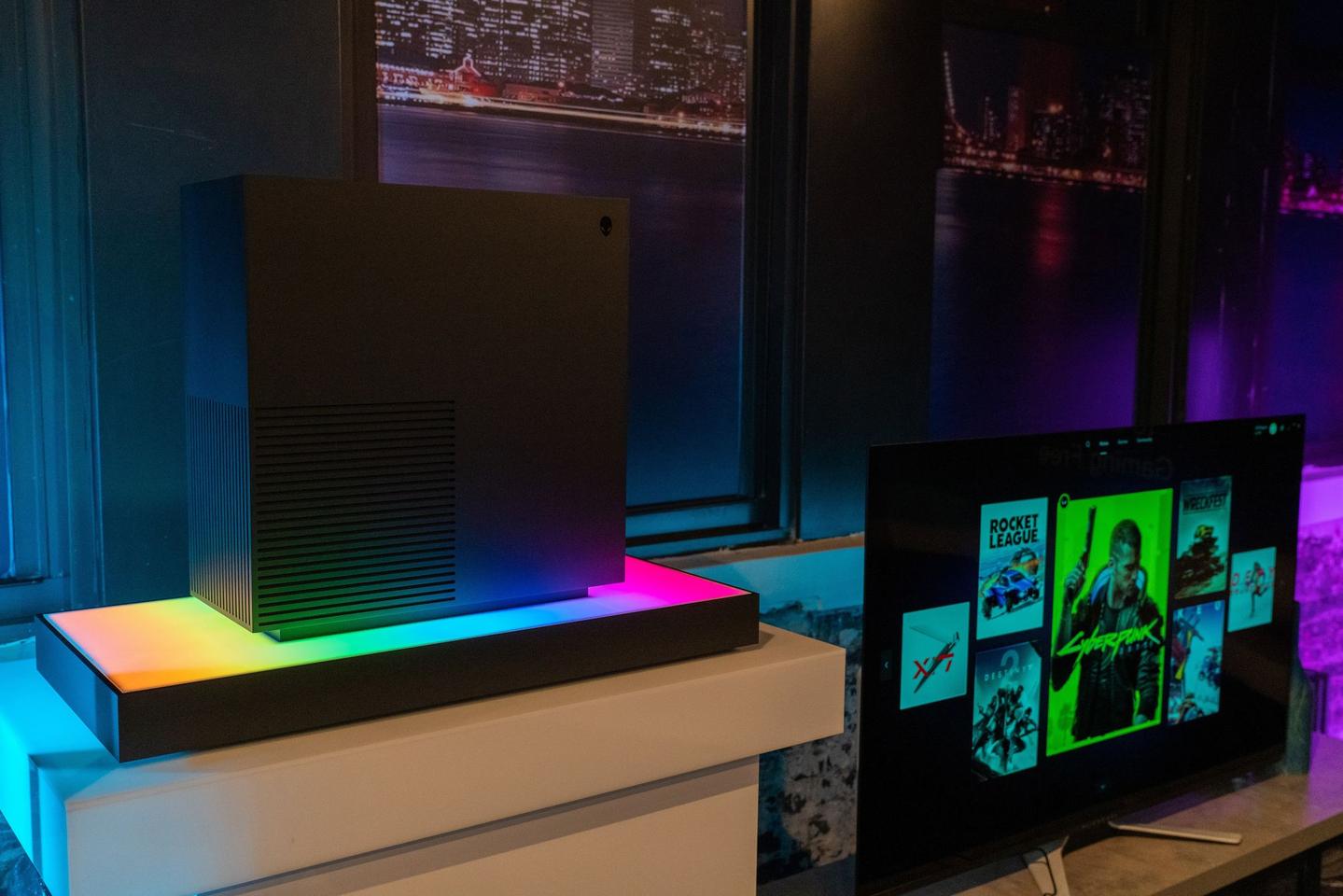 Alienware’s new game-streaming box can run four sessions at once post thumbnail image